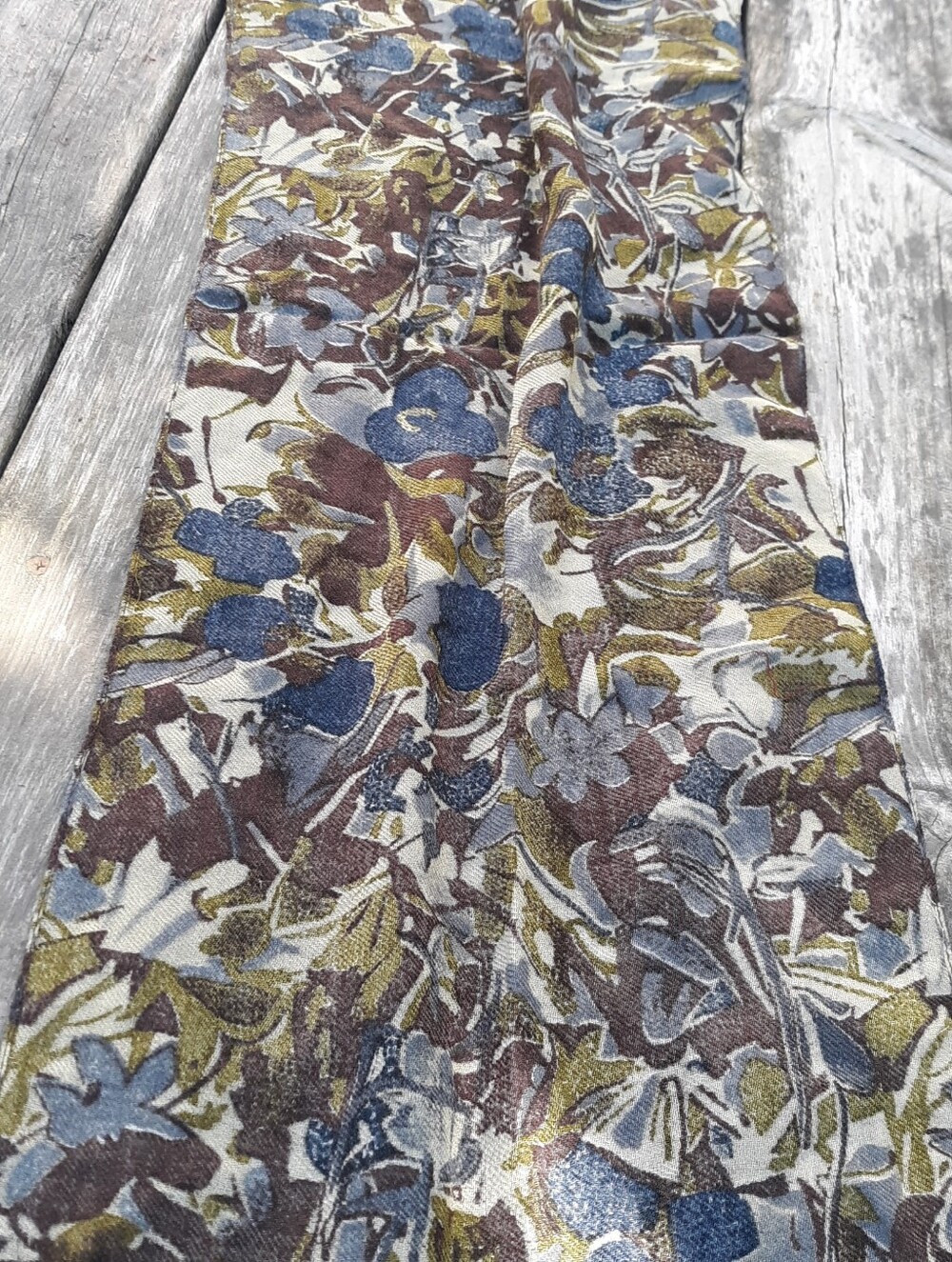 Camp Willow Vintage 100% Wool Floral Scarf Earthy Blue Brown Fringe Wrap NWT